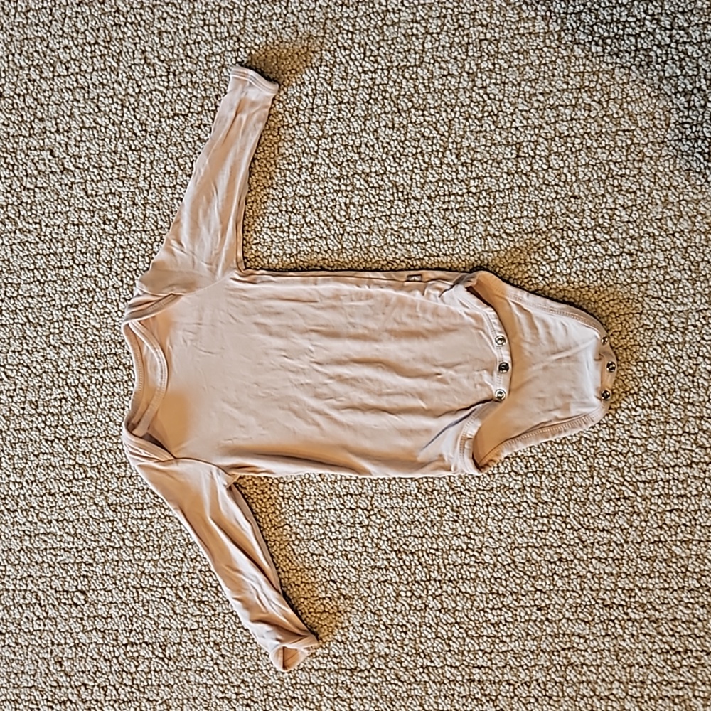 Kyte Baby Longsleeve Bodysuit in Porcelain 3-6 Months
